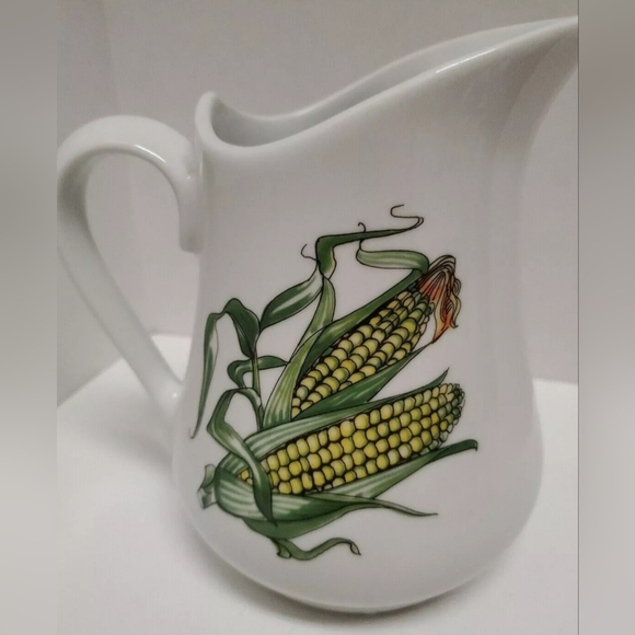 BIA Colorful Chili Peppers & Corn 7" Pitcher with a Hidden Pepper!.Pre-owned - Picture 2 of 7